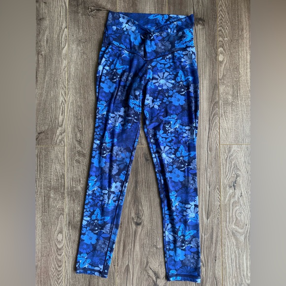 OFFLINE By Aerie Real Me Xtra Twist high rise Leggings blue Floral & butterfly - Picture 2 of 10